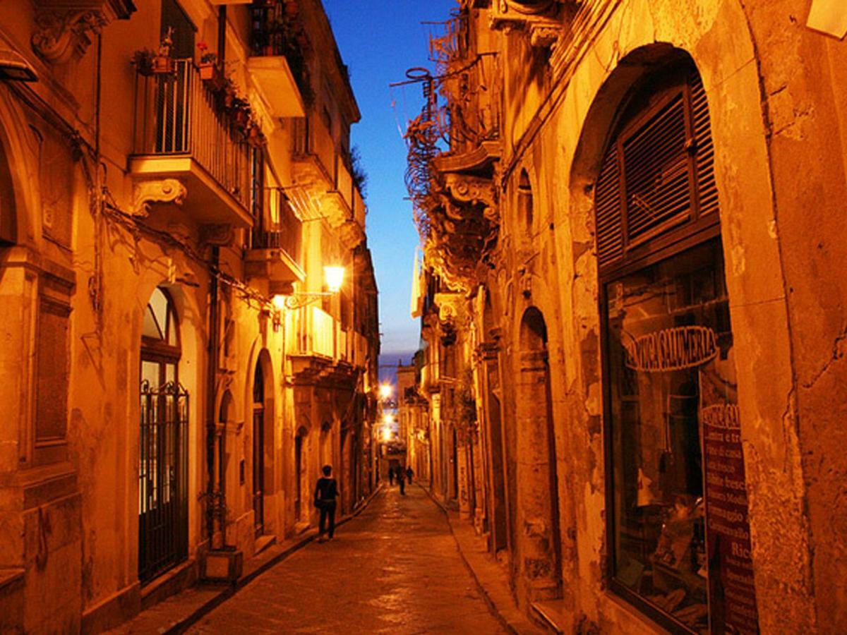 Appartamento "Roma 148" Syrakus Exterior foto